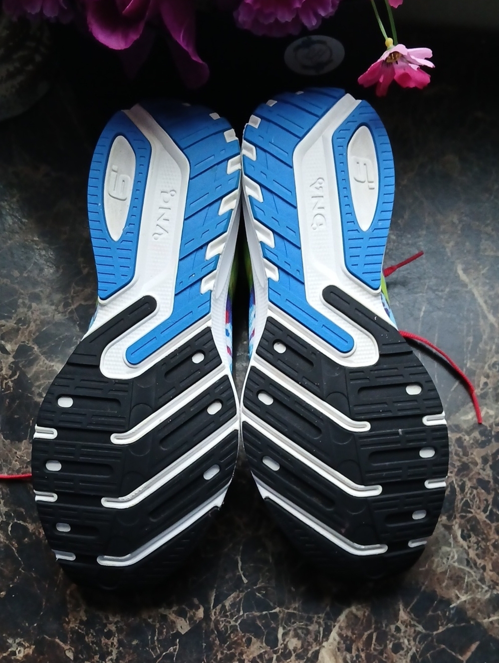 Brooks Launch 9 Comfort/Athletic Lifestyle Shoes Size 10 Men/11.5 Women - Picture 12 of 13